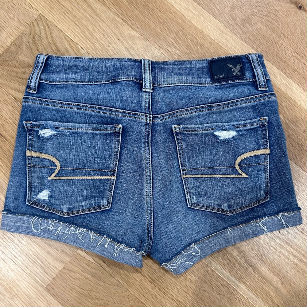 American Eagle hi-rise shorties size 4